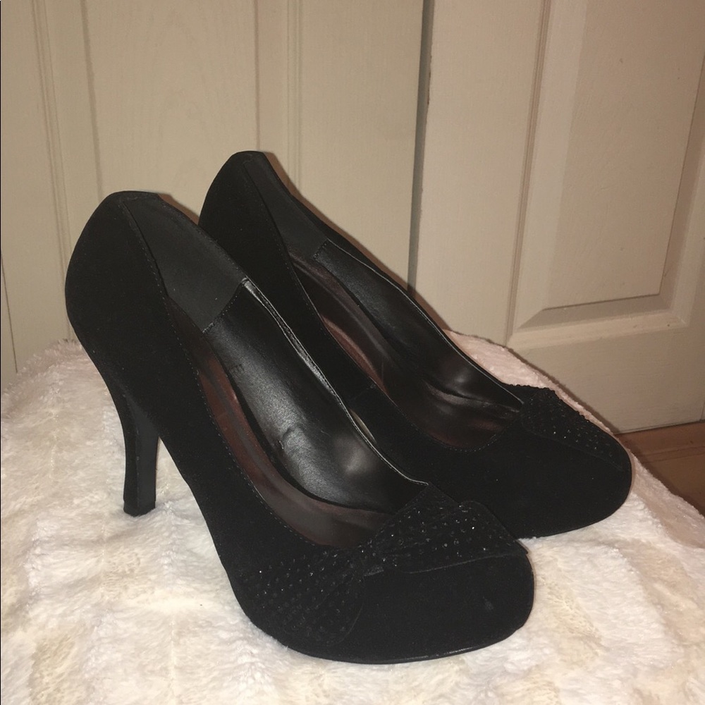 Qupid Black Suede pump